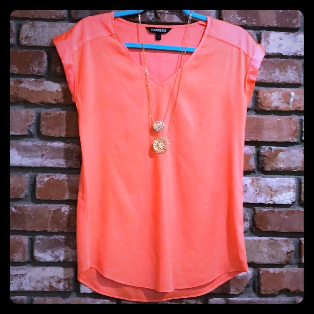 Reserved For @caliann 2 Express Silky Top